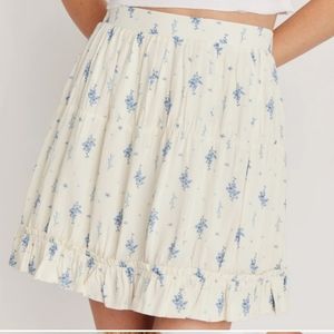 Backyard Roses Ellie blue floral skirt